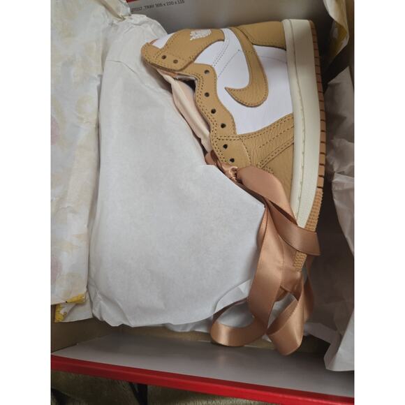 Air Jordan 1 Retro High OG Women's Shoes Praline-Sail FN6622-201 Size 6.5 - Picture 5 of 5